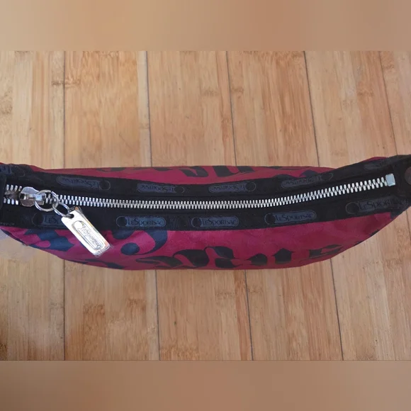 NWT L.A.M.B. LeSportsac By Gwen Stefani Small Hella Hobo Red - Picture 7 of 13